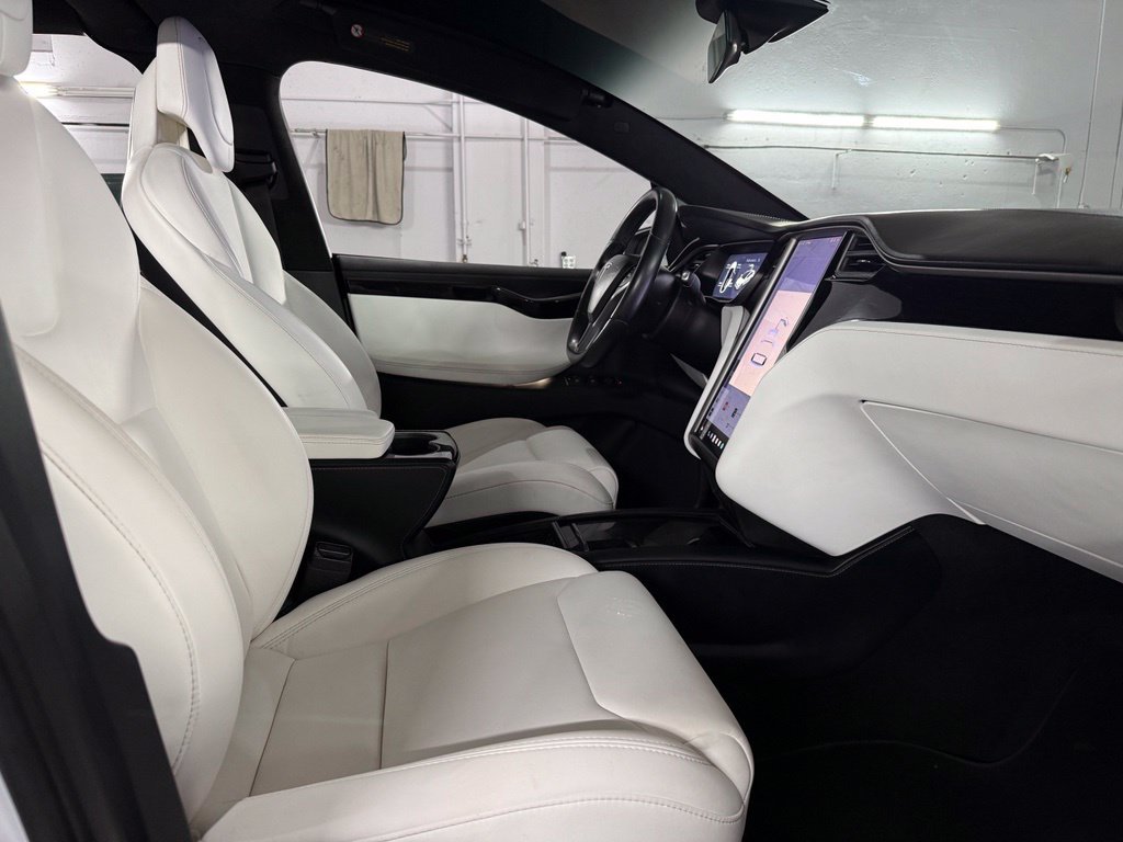 Used 2019 Tesla Model X Long Range AWD/4WD image 29