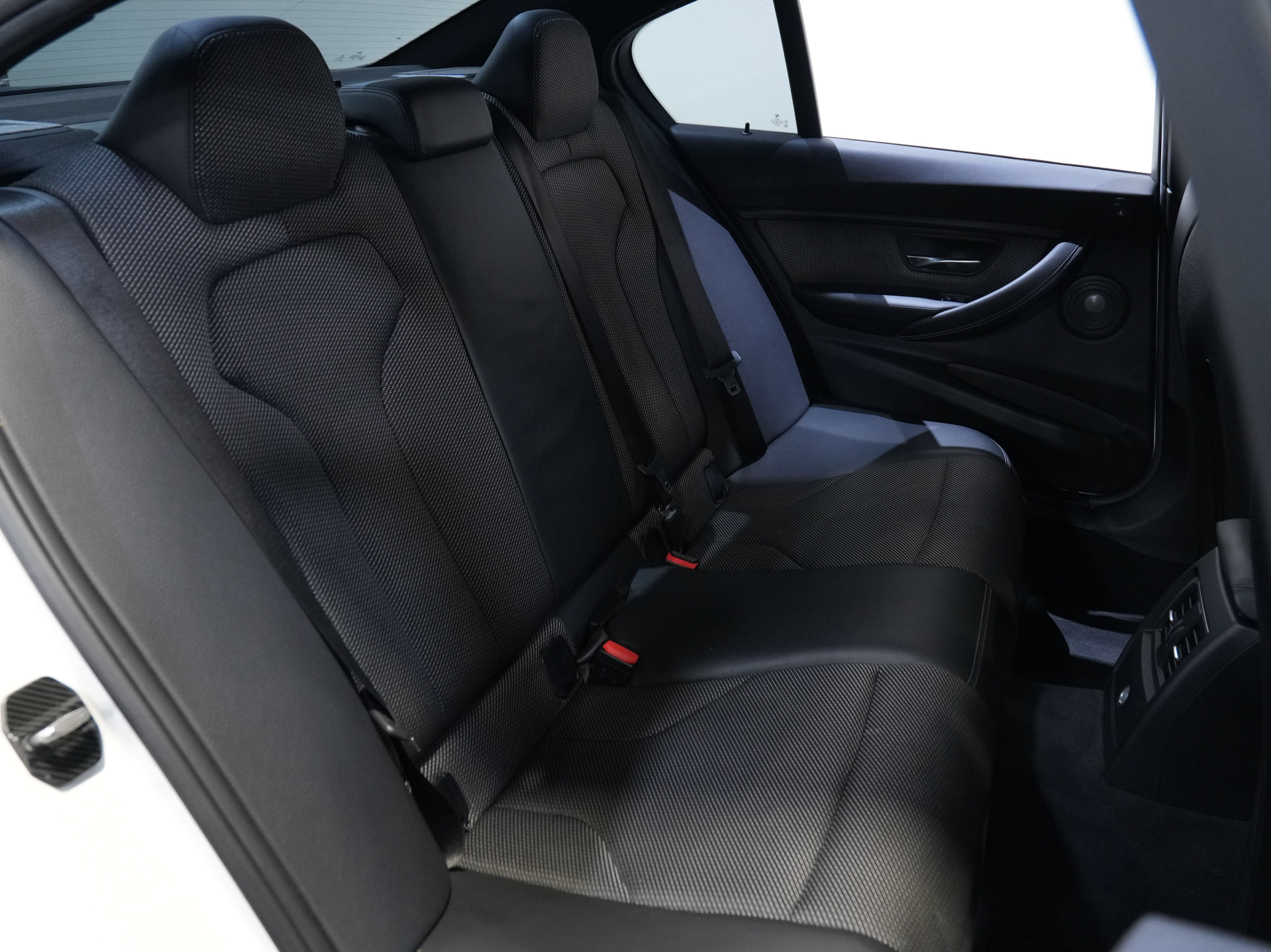 Used 2017 BMW M3 RWD image 38