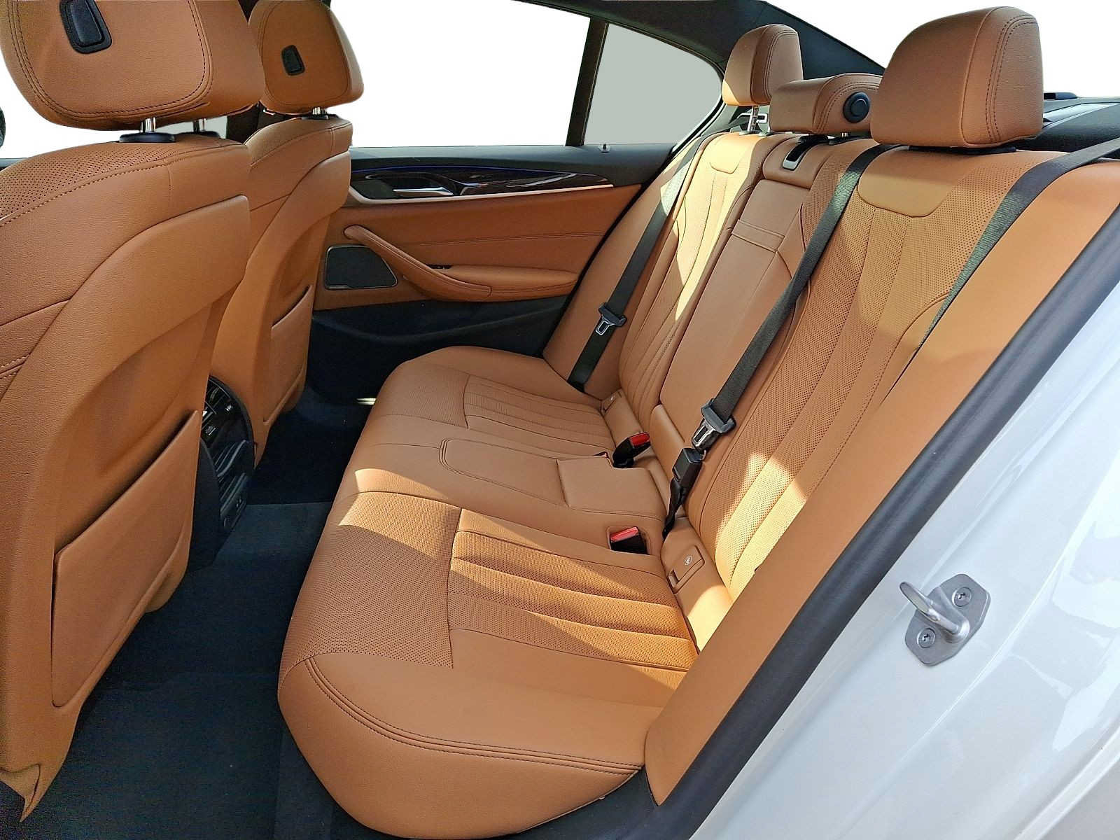 Used 2023 BMW 530i xDrive w/ Premium Package AWD/4WD image 7
