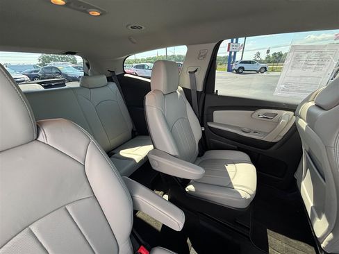 Used 2011 Chevrolet Traverse LTZ FWD image 23