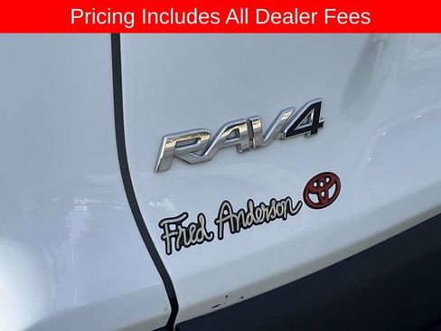 Used 2024 Toyota RAV4 XLE AWD/4WD image 11