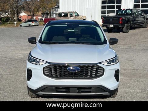 New 2025 Ford Escape Active image 2
