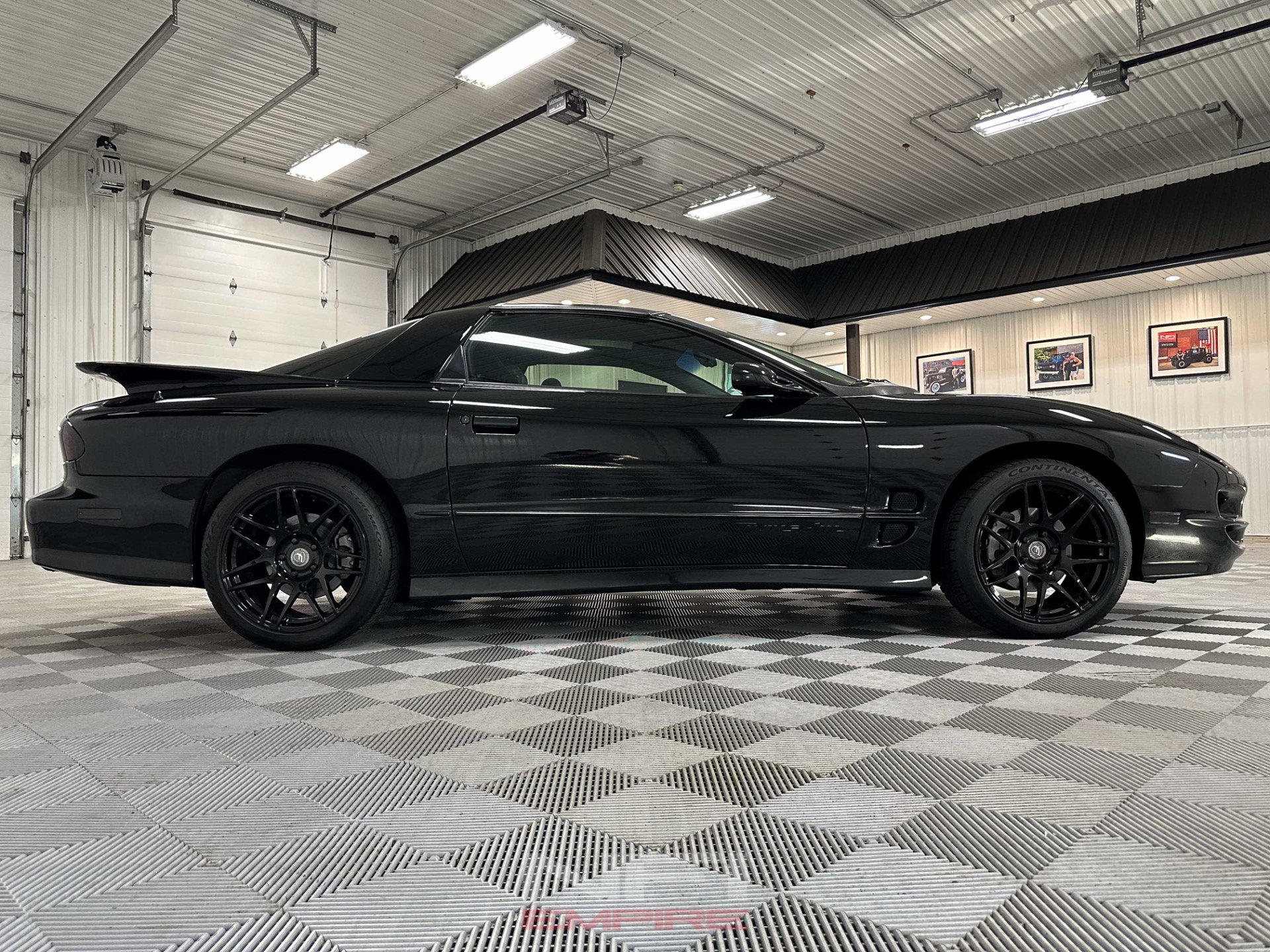 Used 1998 Pontiac Firebird Formula w/ Security Pkg RWD image 17
