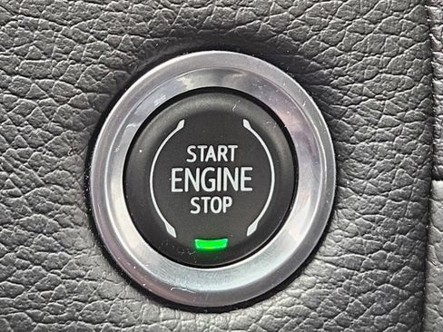 Used 2021 GMC Yukon XL Denali RWD image 20