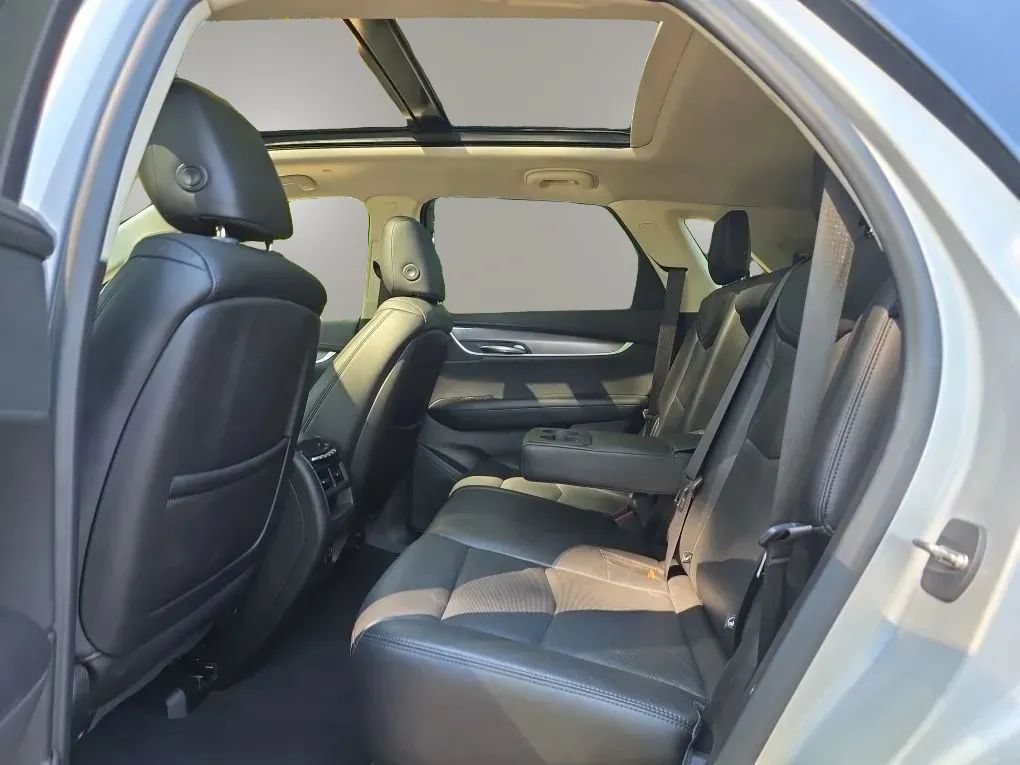 Used 2019 Cadillac XT5 Premium Luxury FWD image 42