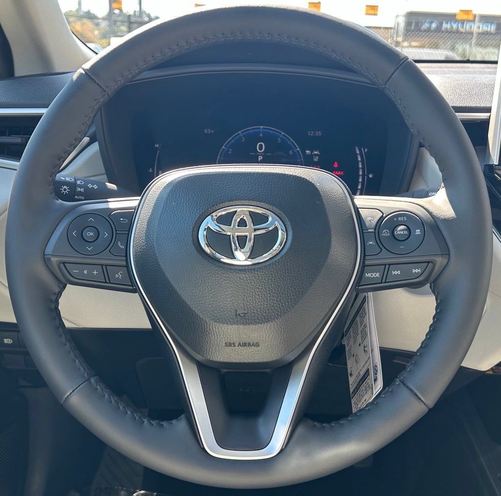 New 2026 Toyota Corolla Cross LE w/ Moonroof Package AWD/4WD image 21