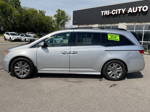 Used 2014 Honda Odyssey Touring Elite image 3