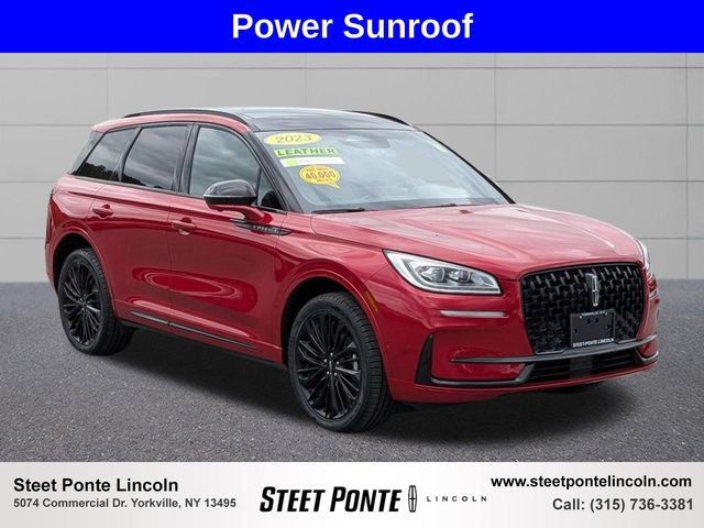 Used 2023 Lincoln Corsair Reserve w/ Equipment Group 202A AWD/4WD image 1