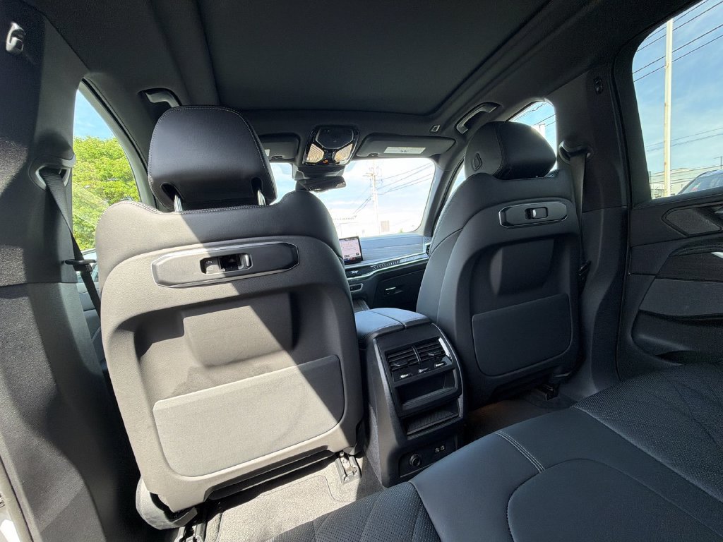 Used 2024 BMW X5 xDrive40i w/ Premium Package AWD/4WD image 20