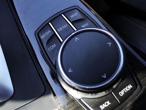 Used 2018 BMW 430i Convertible image 23