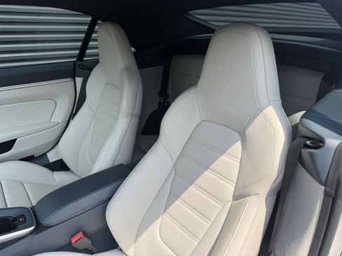 Certified 2022 Porsche 911 Carrera GTS RWD image 5