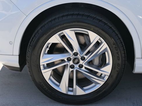 Used 2021 Audi Q7 2.0T Premium w/ Convenience Package AWD/4WD image 10