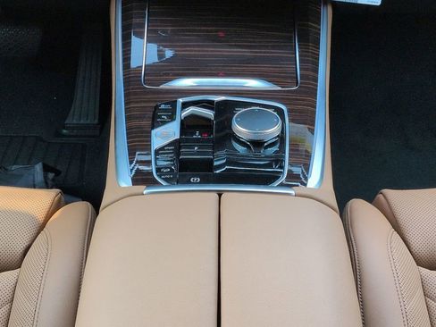 New 2026 BMW X5 xDrive40i AWD/4WD image 19