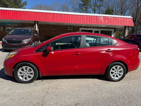 Used 2012 Kia Rio LX FWD image 5