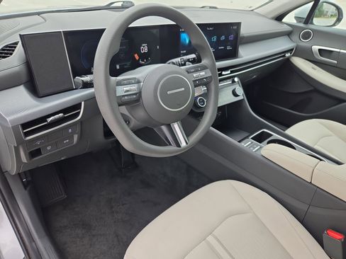 Used 2025 Hyundai Sonata SEL FWD image 13