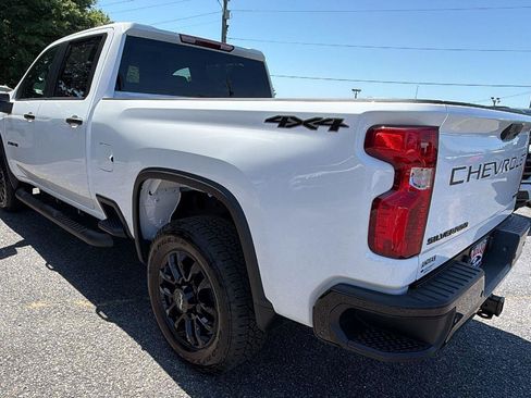 New 2026 Chevrolet Silverado 2500 Custom w/ Custom Value Package AWD/4WD image 7