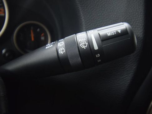 Used 2016 Jeep Wrangler Unlimited Sahara AWD/4WD image 33