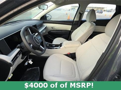 Certified 2026 Hyundai Tucson SE image 5