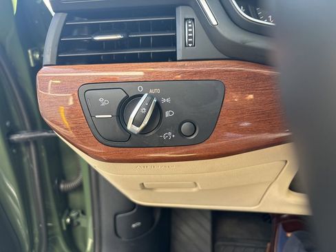 Used 2023 Audi A4 2.0T Premium image 23