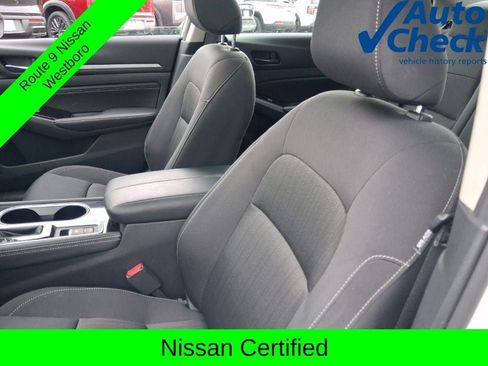 Certified 2023 Nissan Altima 2.5 SV w/ SV Premium Package AWD/4WD image 16