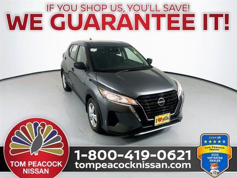 Certified 2025 Nissan Kicks Play S image 1