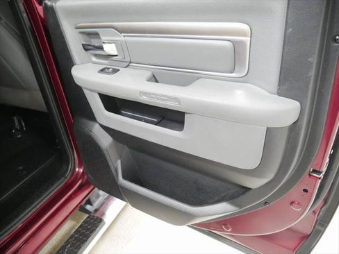 Certified 2017 RAM 1500 Big Horn AWD/4WD image 32
