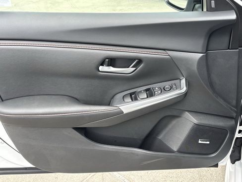 New 2025 Nissan Sentra SR w/ SR Premium Package image 9
