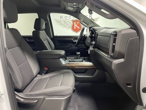 Used 2023 GMC Sierra 1500 Elevation w/ Preferred Package image 22