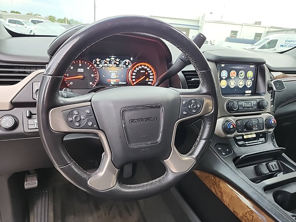 Used 2016 GMC Yukon XL Denali w/ Open Road Package AWD/4WD image 14