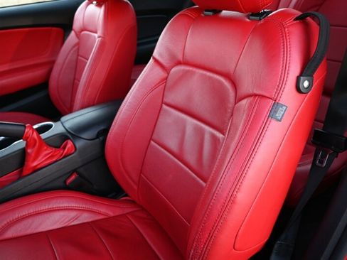 Used 2020 Ford Mustang Coupe RWD image 20