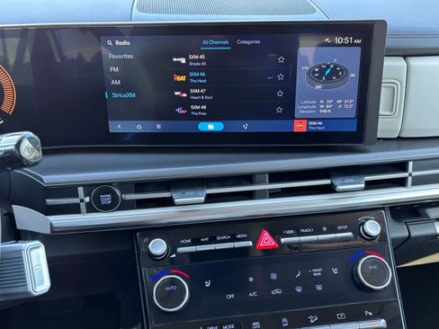 Used 2025 Hyundai Santa Fe SEL image 21