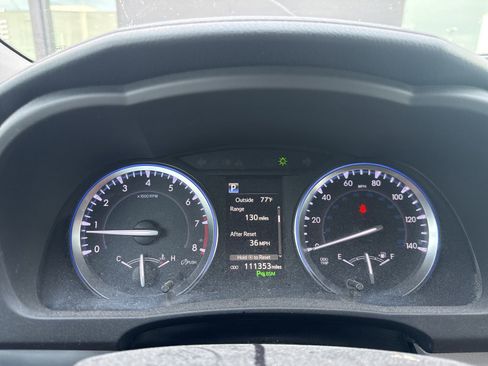 Used 2018 Toyota Highlander Limited Platinum AWD/4WD image 12