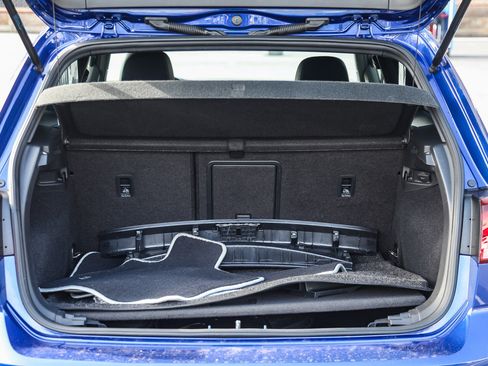 Used 2019 Volkswagen Golf R 4-Door image 17