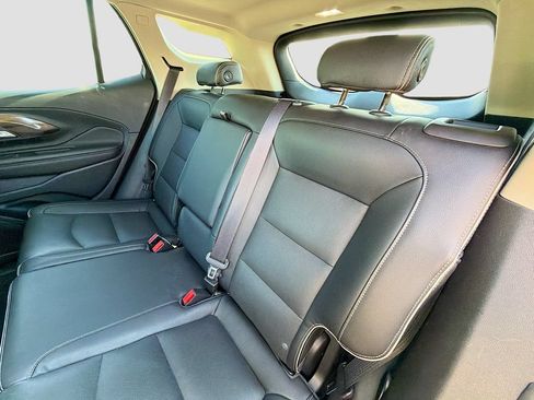 Used 2020 GMC Terrain Denali w/ Denali Premium Package FWD image 14