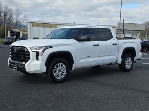 Used 2025 Toyota Tundra SR5 AWD/4WD image 5