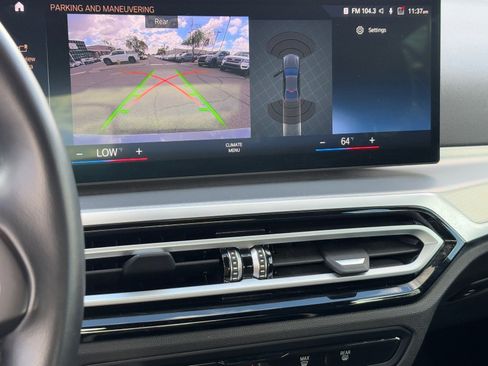 Used 2024 BMW 330i Sedan image 23