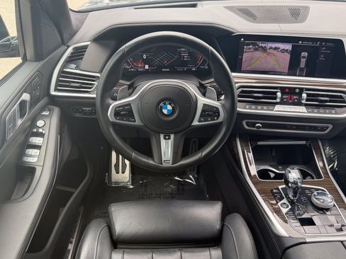 Used 2022 BMW X7 xDrive40i w/ M Sport Package AWD/4WD image 15