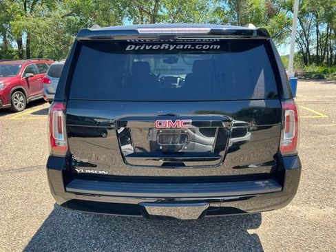 Used 2017 GMC Yukon SLT AWD/4WD image 7