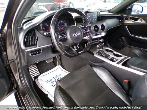 Used 2018 Kia Stinger GT RWD image 15