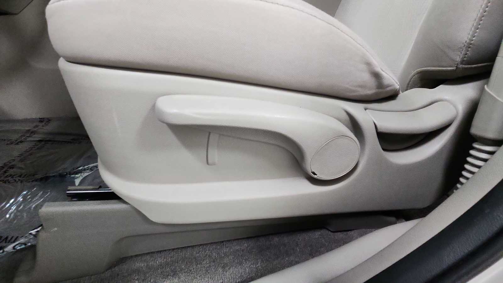 Used 2019 Kia Sedona L FWD image 14