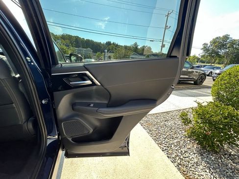 New 2025 Mitsubishi Outlander SE AWD/4WD image 18