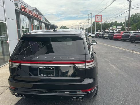 Used 2021 Lincoln Aviator Reserve w/ Equipment Group 208A AWD/4WD image 4