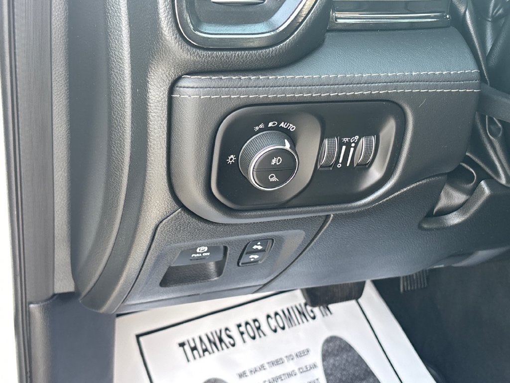 Used 2022 RAM 1500 Limited AWD/4WD image 31
