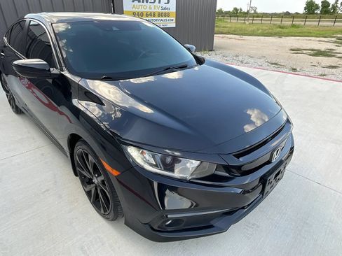 Used 2019 Honda Civic Sport image 4