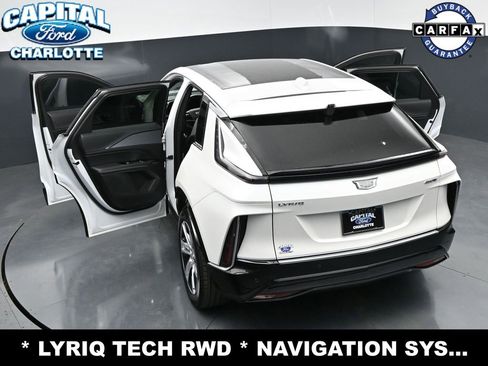 Used 2024 Cadillac Lyriq Tech RWD image 33