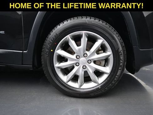Used 2018 Jeep Cherokee Limited AWD/4WD image 54