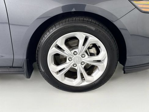 Certified 2025 Honda Accord LX image 32