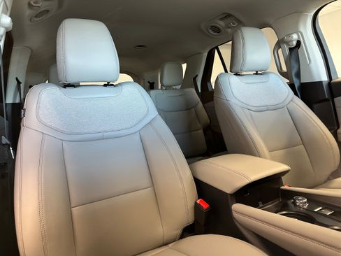 New 2026 Ford Explorer Active w/ Active Comfort Package image 42