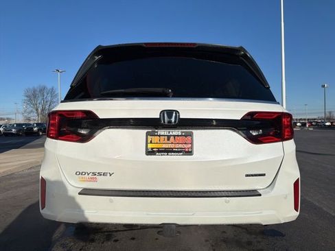 Used 2025 Honda Odyssey Touring image 6