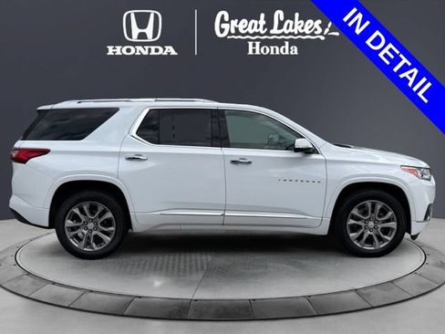 Used 2019 Chevrolet Traverse Premier w/ Driver Confidence II Package FWD image 7